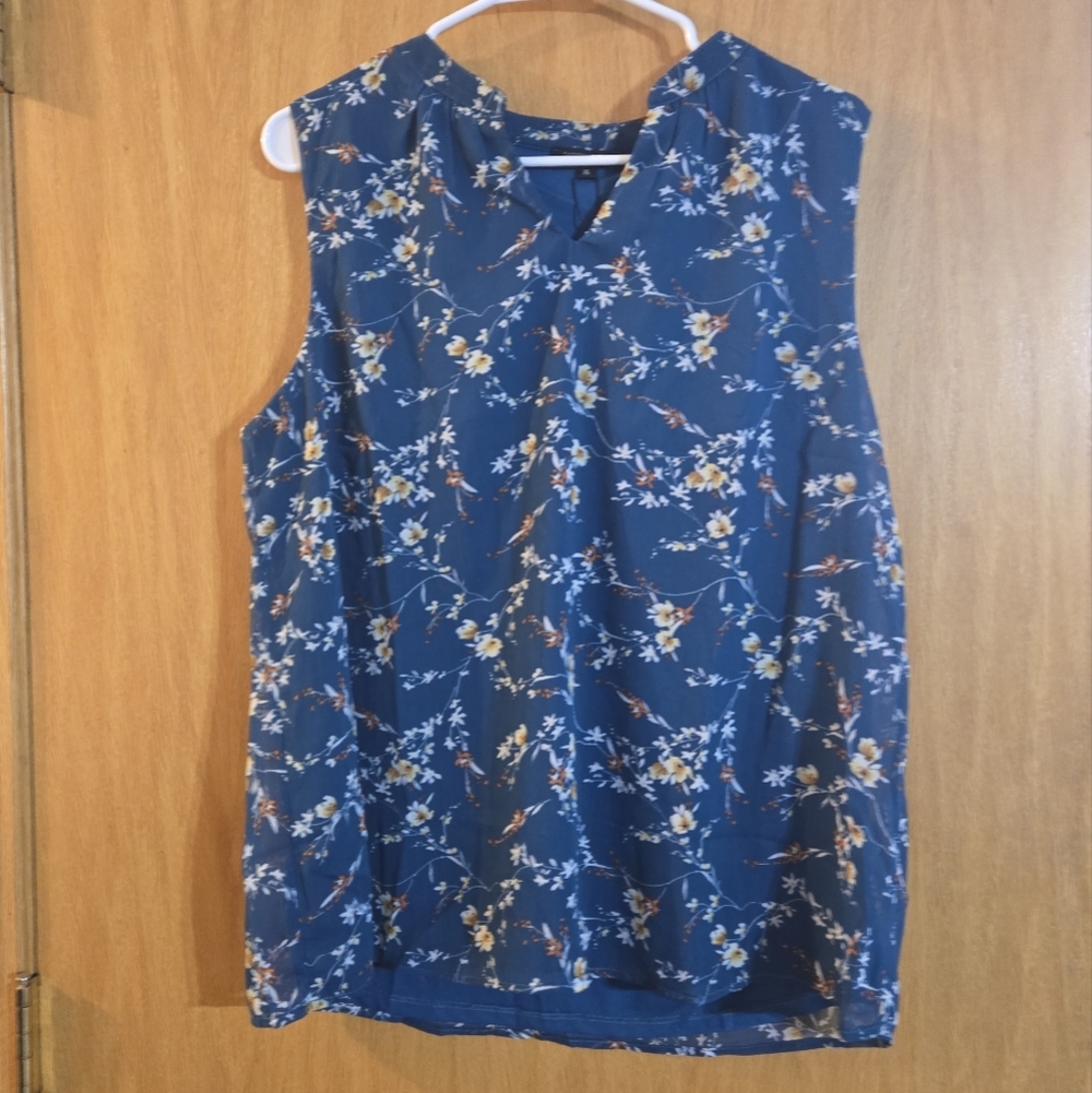 Papermoon Floral Tank Top NWT